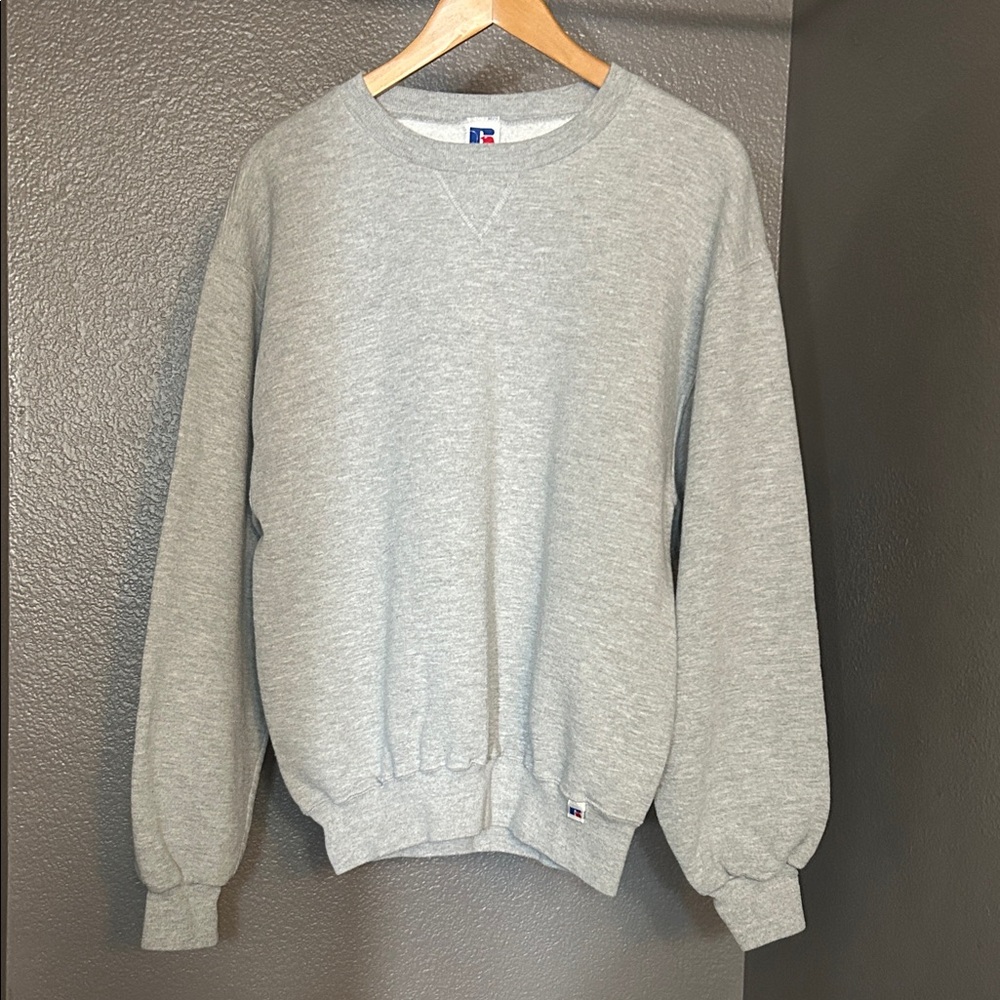 Old School Vibes 90s Gray Sweatshirt by Russell Men’s size medium